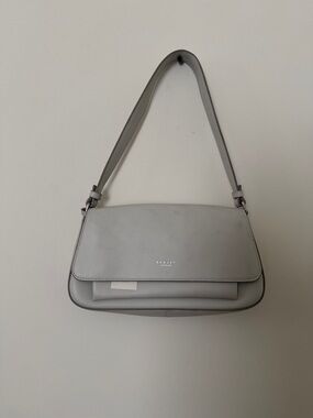 Vale Close Medium Flapover Leather Shoulder Bag